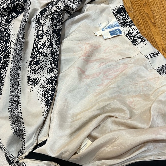 Fully lined skater skirt with front zipper, pretty pattern size 12 from Anthro - Picture 5 of 9